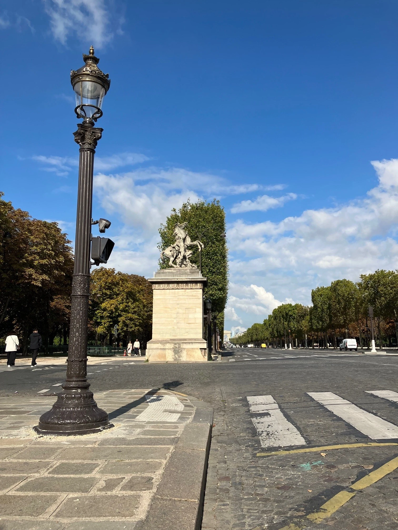 Module sonore CrossVoice sur la place de la Concorde à Paris.